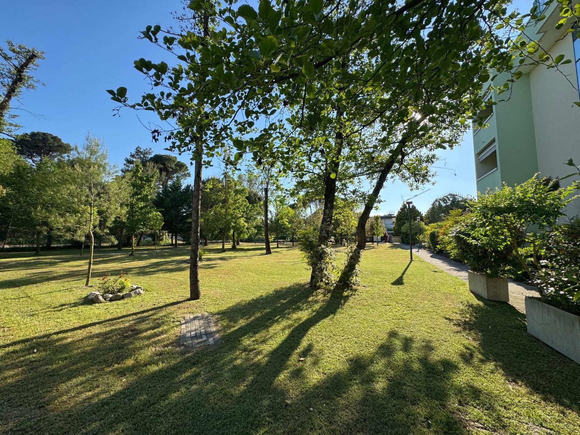 Residence Pinewood Bibione Exterior foto